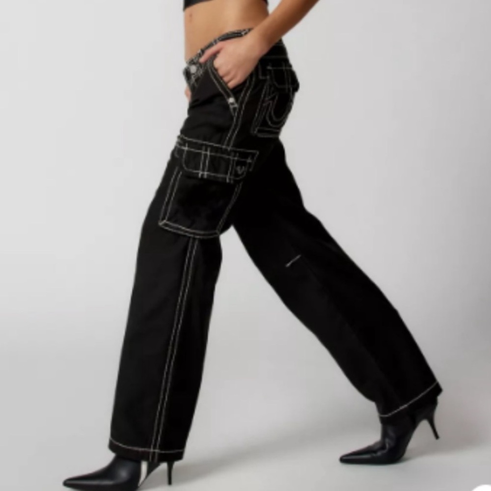 True Religion Jet Black Military Cargo Black Pants With White Stitching Size 26 - Picture 4 of 13